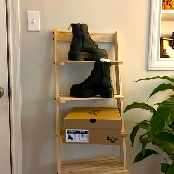 Dr. Martens Shoes - Dr Martens